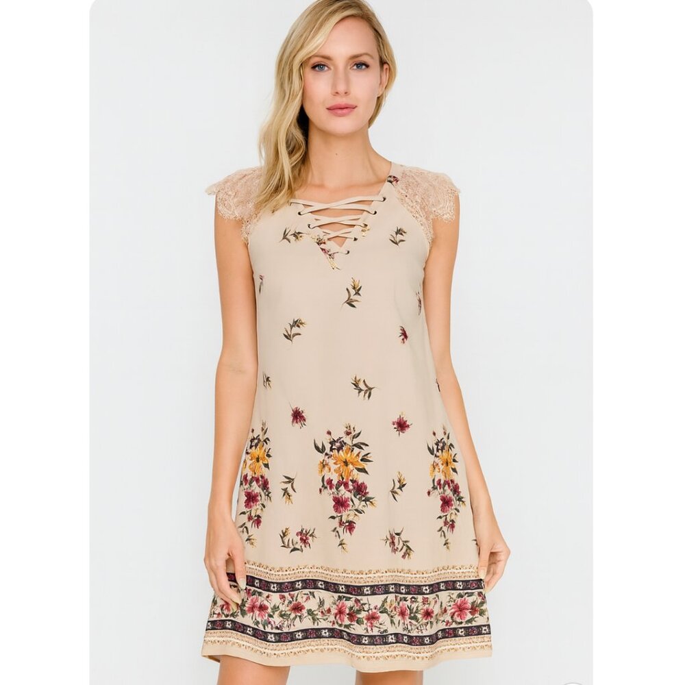 NWT Blu Pepper | Crochet Lace Sleeves Floral Print Tan Shift Dress | Size Small